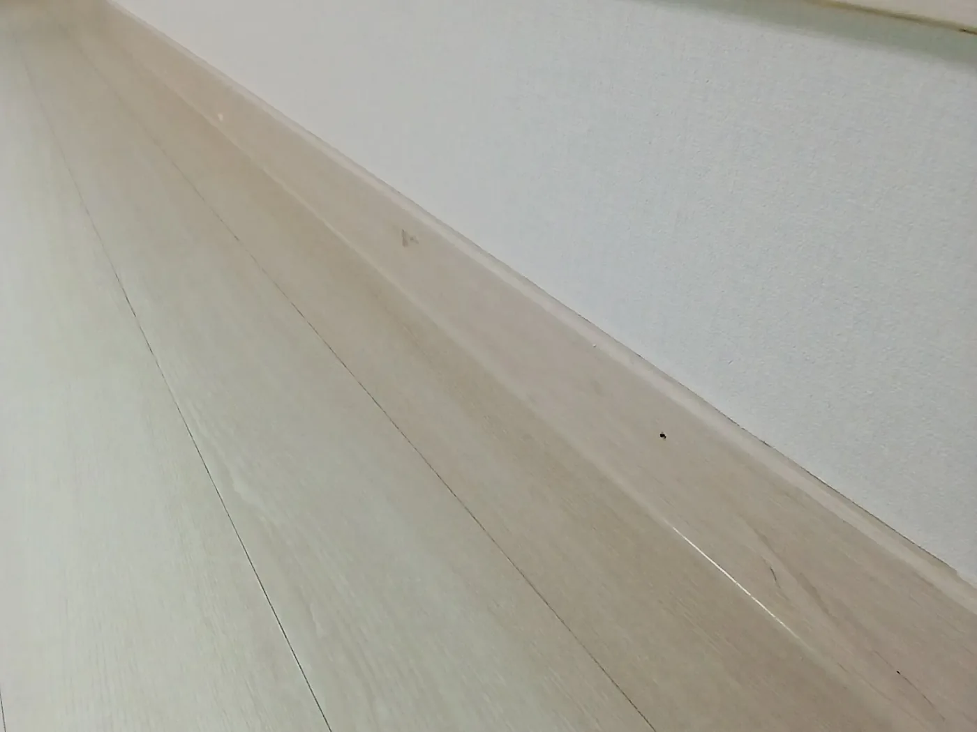 걸레받이 이음부 마감