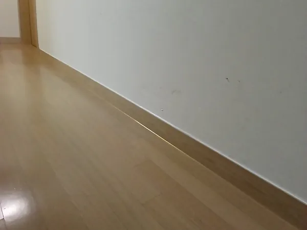 걸레받이파손교체